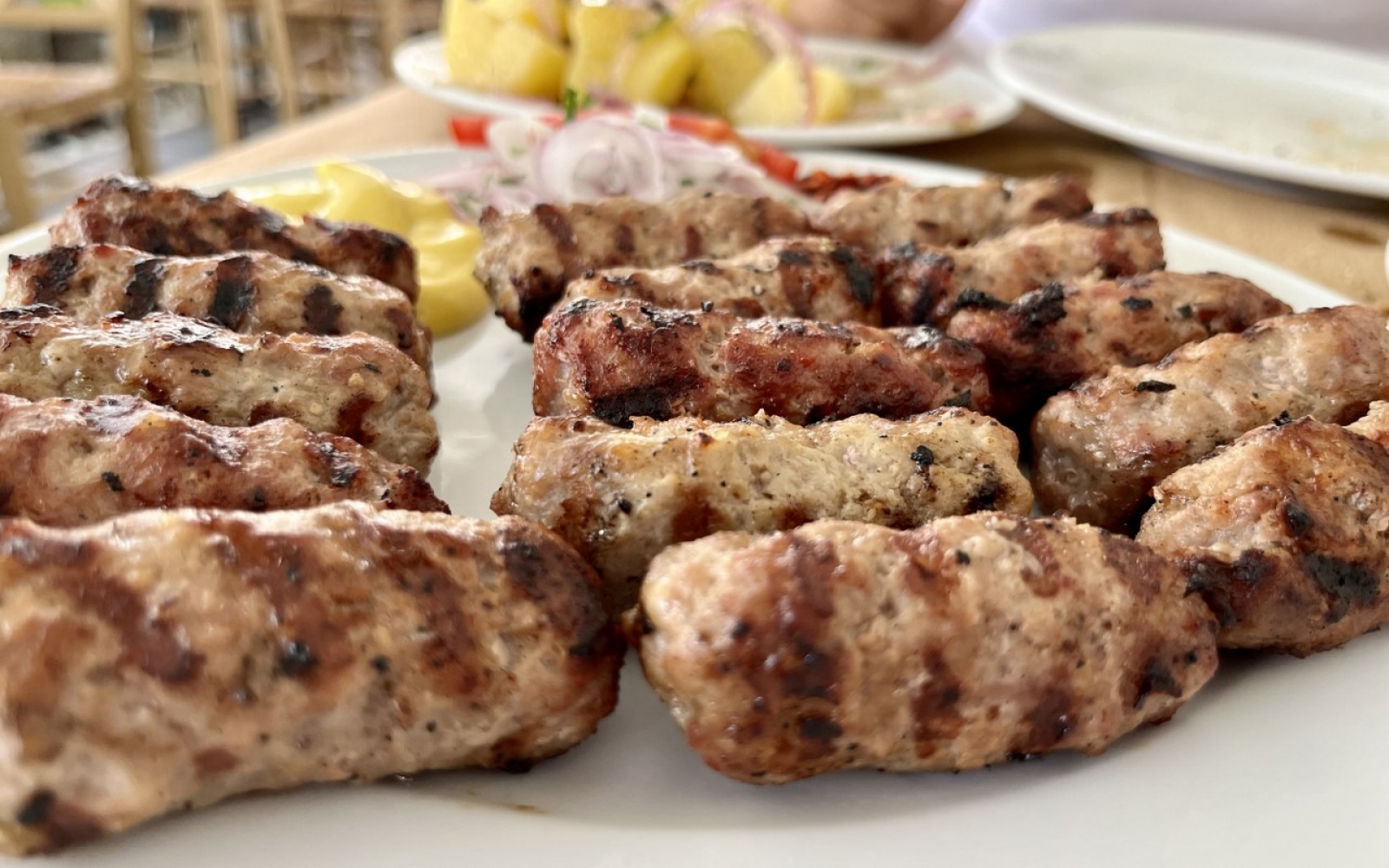 Restaurants - Taverns